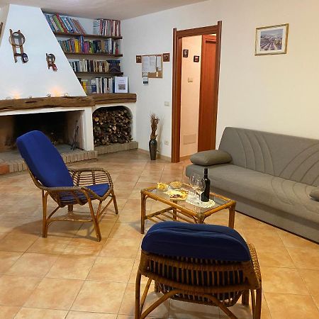 Taverna Mafe Arzachena Bagian luar foto